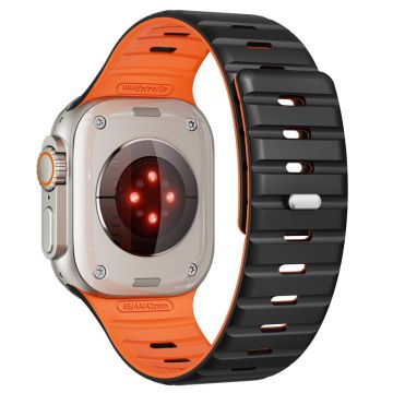 Magnetisk bånd Apple Watch Series 10 42mm / 9 8 7 41mm / SE (2023) SE (2022) SE 6 5 4 40mm / 3 2 1 38mm Silikon pustende klokkerem - Svart + Oransje