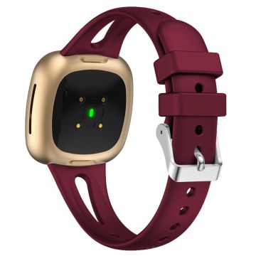 Fitbit Versa 4 / 3 / Sense 2 Erstatningsarmbånd Svettebestandig Sportsklokkearmbånd i myk silikon, str: S - Vinrød