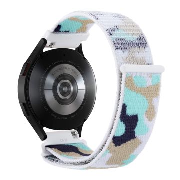 Samsung Galaxy Watch6 Classic 47mm 43mm / GarminActive 5 nylonklokkerem 20mm kamuflasjearmbånd - Lys Cyan Camo