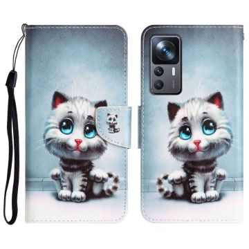 Wonderland Xiaomi 12T / 12T Pro / K50 Ultra Flippetui - Blåe Øyne Katt