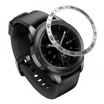 Samsung Galaxy Watch (42mm) Bezel Ring Ramme Etui - Sølv Ring Svart Tekst